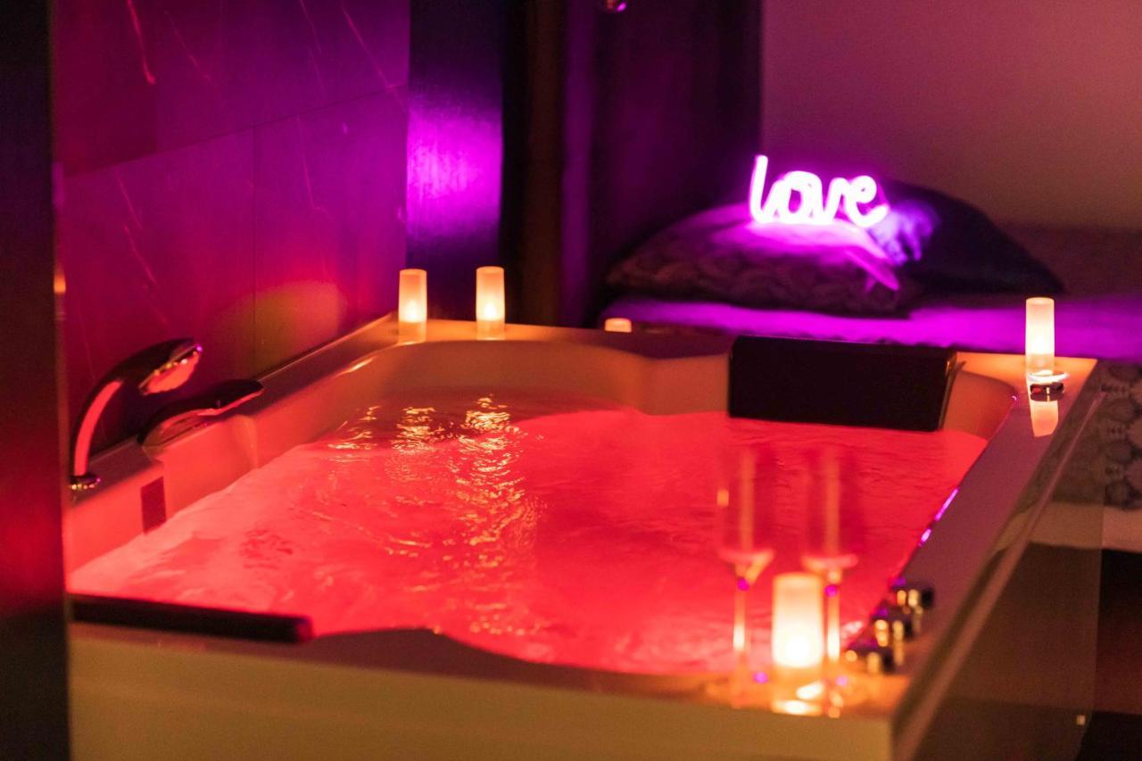 * Spa & Detente # Suite Privee # Tours # Netflix * Eksteriør bilde