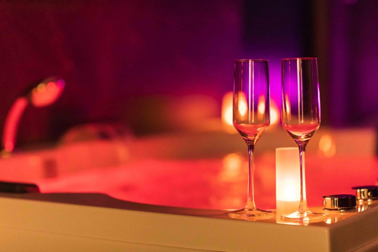 * Spa & Detente # Suite Privee # Tours # Netflix * Eksteriør bilde